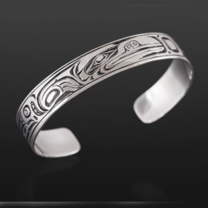 raven bracelet Joe wilson kwakwaka'wakw 1/2 350 northwest coast bracelet jewelry