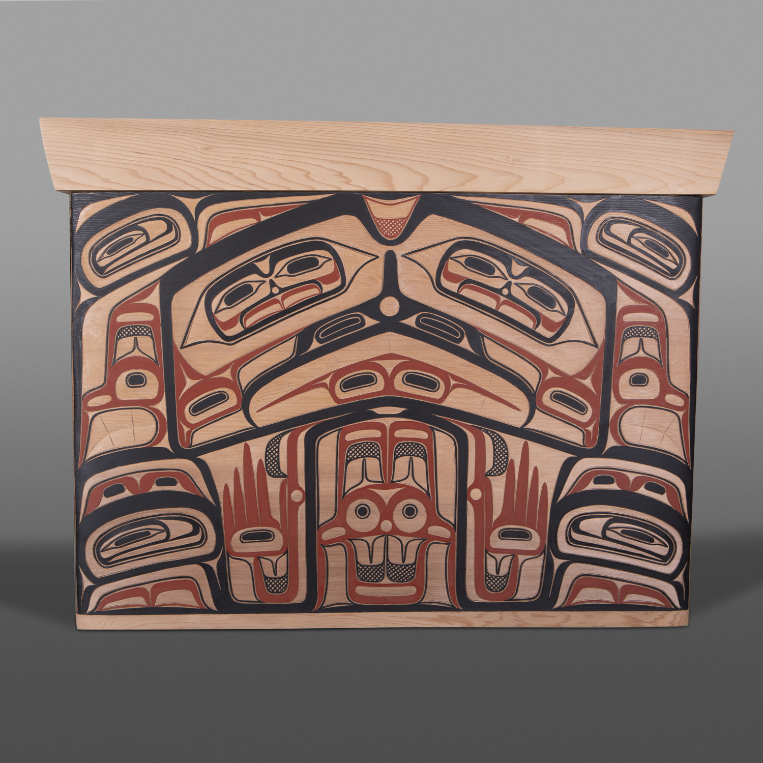 Eagle & Bear Chief's Chest
David Boxley
Tsimshian
Red cedar, paint
26" x 18½" x 34½"
$25,000