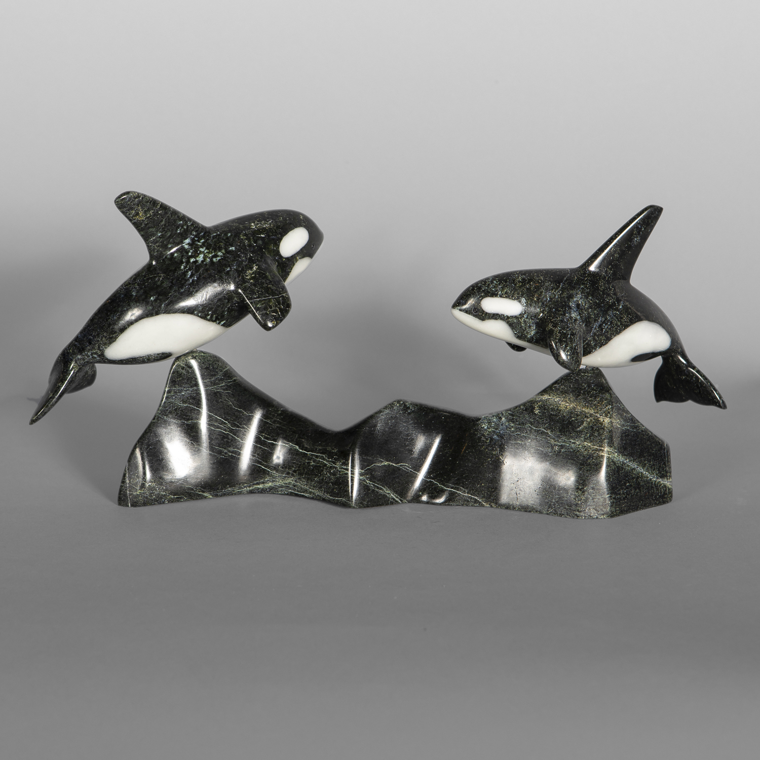 Orca Mother & Calf
Johnny Mathewsie
Inuit
Serpentine, marble
14" x 6" x 4"
$2900