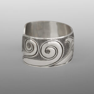 Pacific Dolphin
Dean Hunt
Heiltsuk
Silver
6" x 1”
$1025