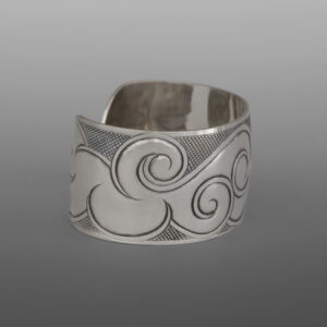 Winter Waves
Dean Hunt
Heiltsuk
Silver
6" x 1¼”
$1250