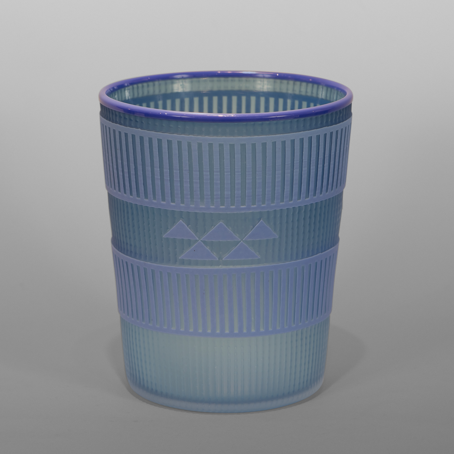 Sky & Blue Basket
Preston Singletary
Tlingit
Blown & sand-carved glass
6" x 5" dia.
3,600
B20-86