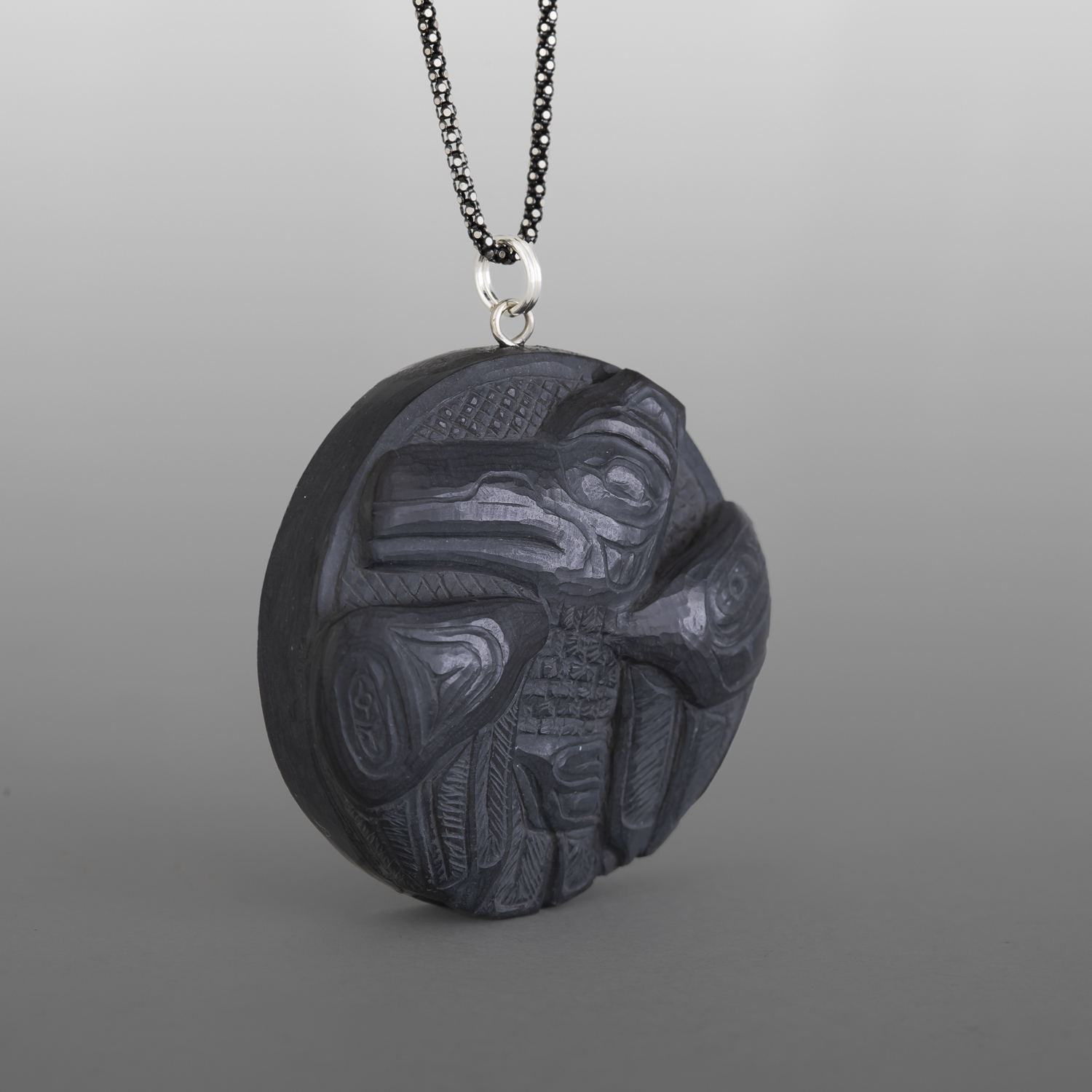 Raven Pendant
Melanie Russ
Haida
Argillite
1⅞" x 1⅝" x ½"
375