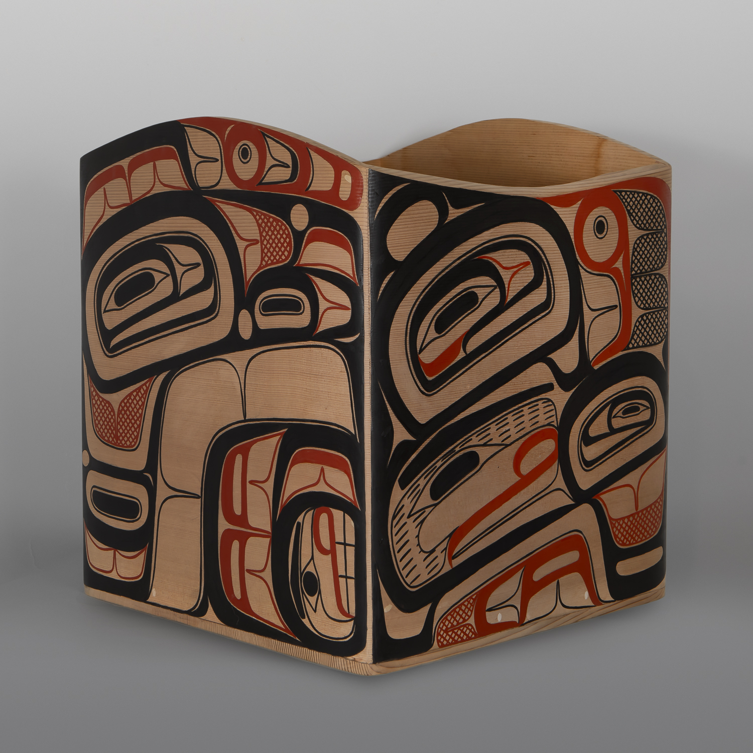 Killer Whale Transforming Feast Box
David A Boxley
Tsimshian
Red cedar, paint
18" x 16¼" x 16¼"
$7500