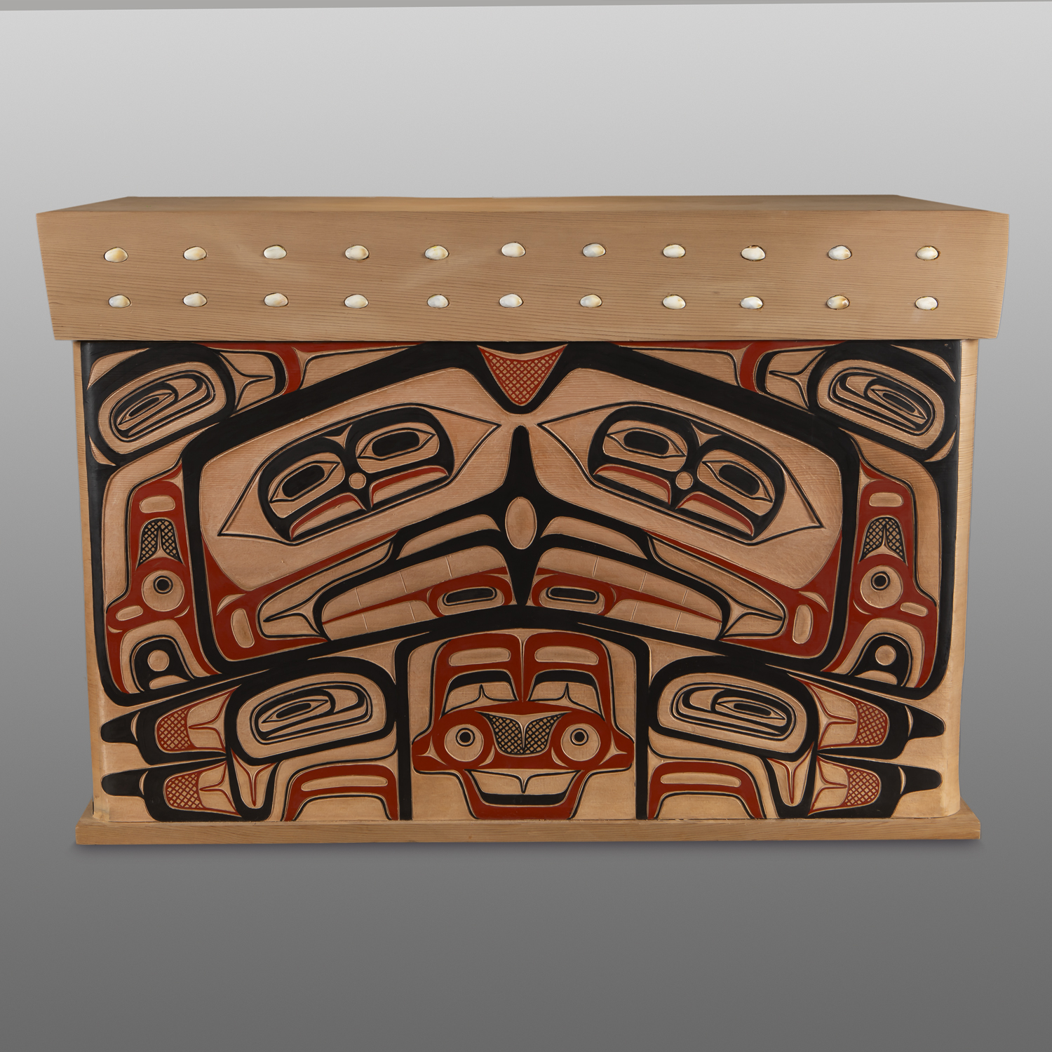 Eagle Chief's Chest
David A Boxley
Tsimshian
Red cedar, paint
37¼” x 25½” x 20½"
30,000