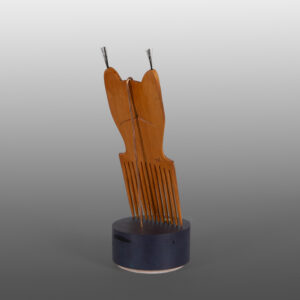 Lynx Comb
Dean Hunt
Heiltsuk (Canada)

Red cedar, copper, paint, horse hair, abalone
9¾" x 3½" x 3½”
1,600