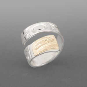 Raven Wrap Ring
Corrine Hunt
Kwakwaka'wakw/Tlingit
Sterling silver, 14k gold
Size 7 adjustable
$350
