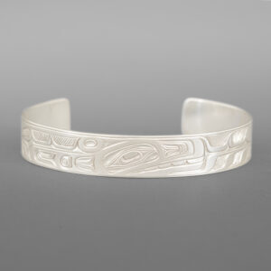 Orca Bracelet
Joe Wilson
Kwakwaka'wakw
Silver
6" x ½”
$350