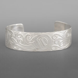 Jellyfish Bracelet
Joe Wilson
Kwakwaka'wakw
Silver
6" x ¾”
$450