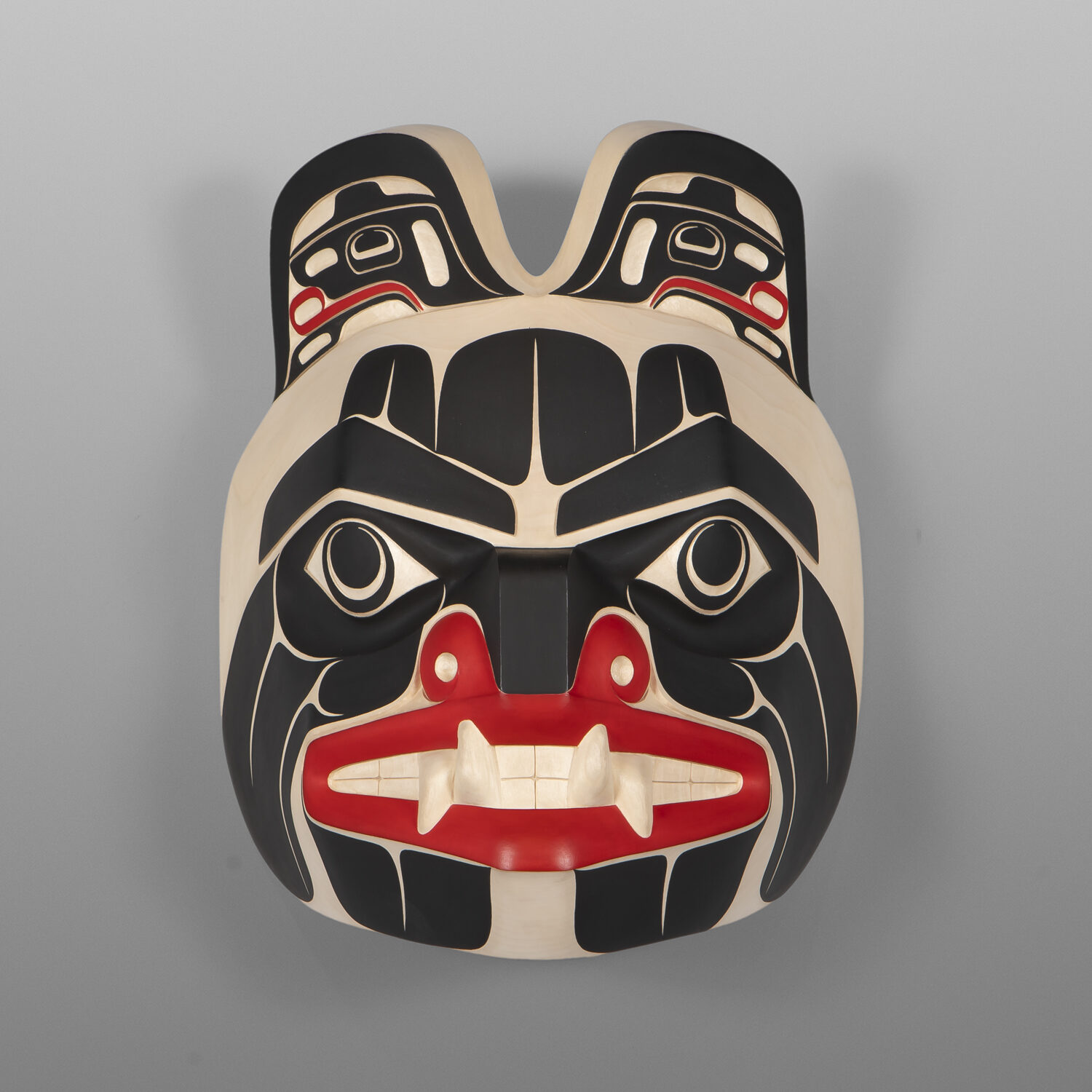 Medeek - Grizzly Bear
Shawn Aster
Tsimshian
Alder, paint
12½" x 10½” x 7"
5,600