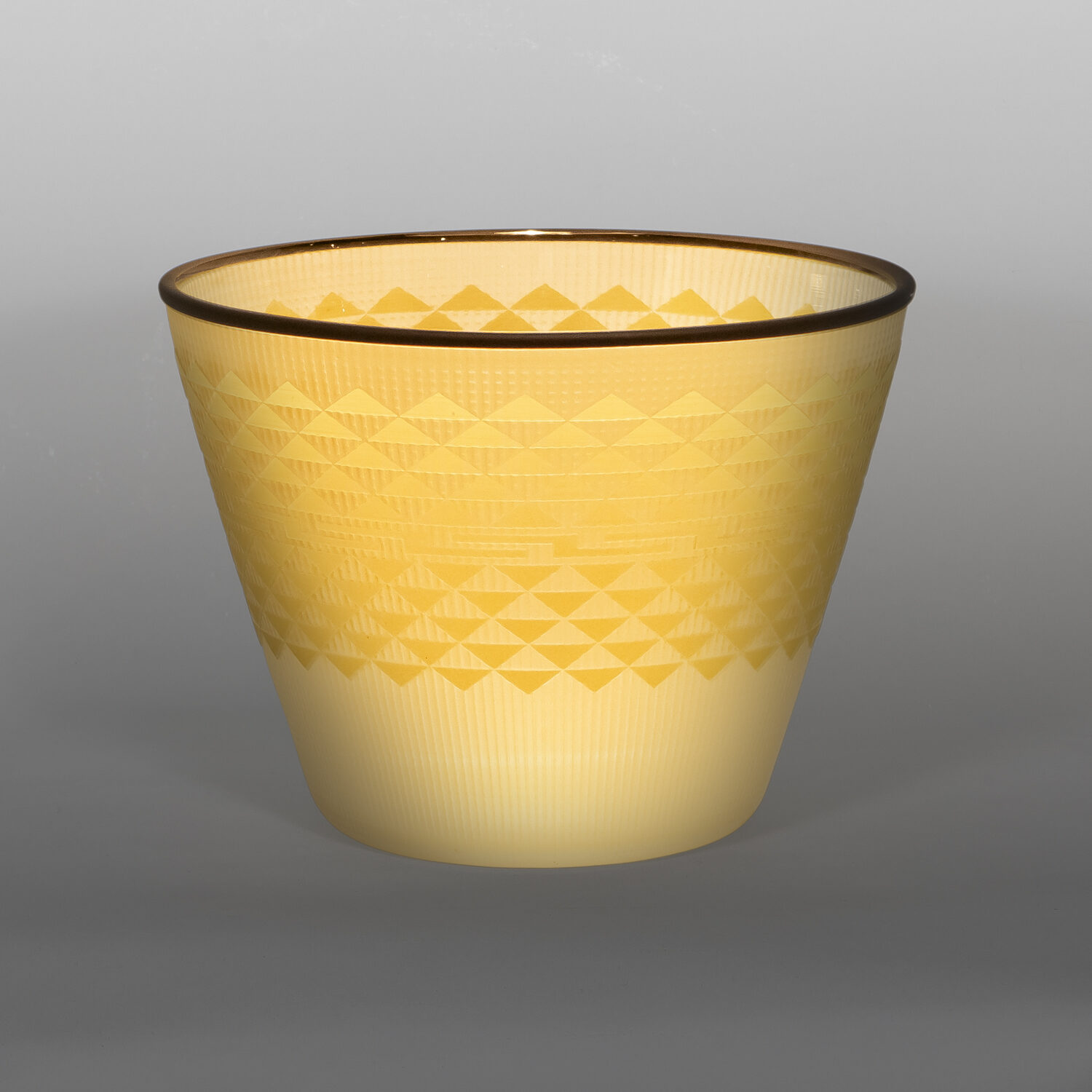 Cream & Midnight Basket
Preston Singletary
Tlingit
Blown & sand-carved glass
7¼" x 9¾" dia.  b25-82
$9,600