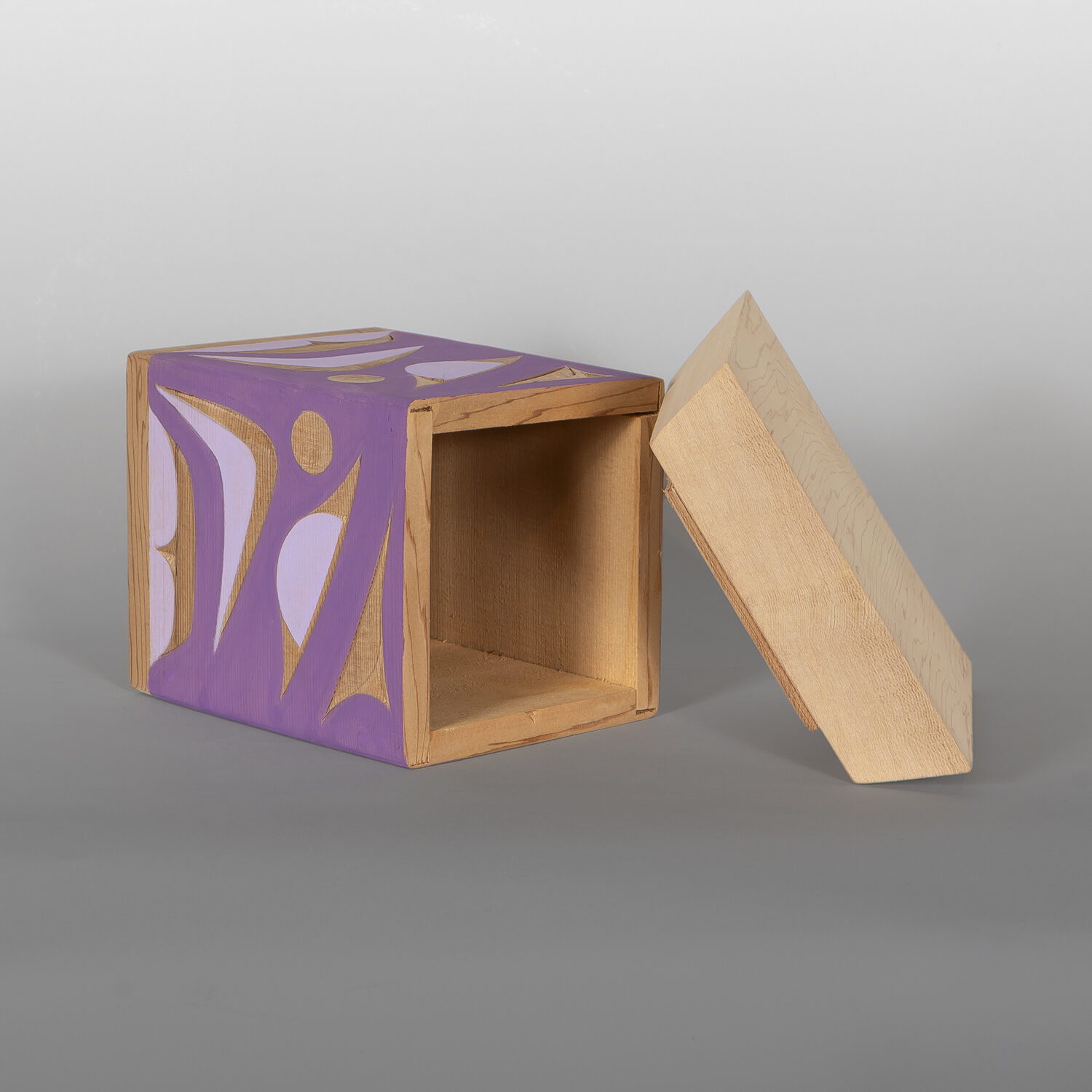 Purple Finch Bentwood Box
Andy Peterson
Coast Salish
Red cedar, yellow cedar, paint
7½" x 6½" x 6½"
475