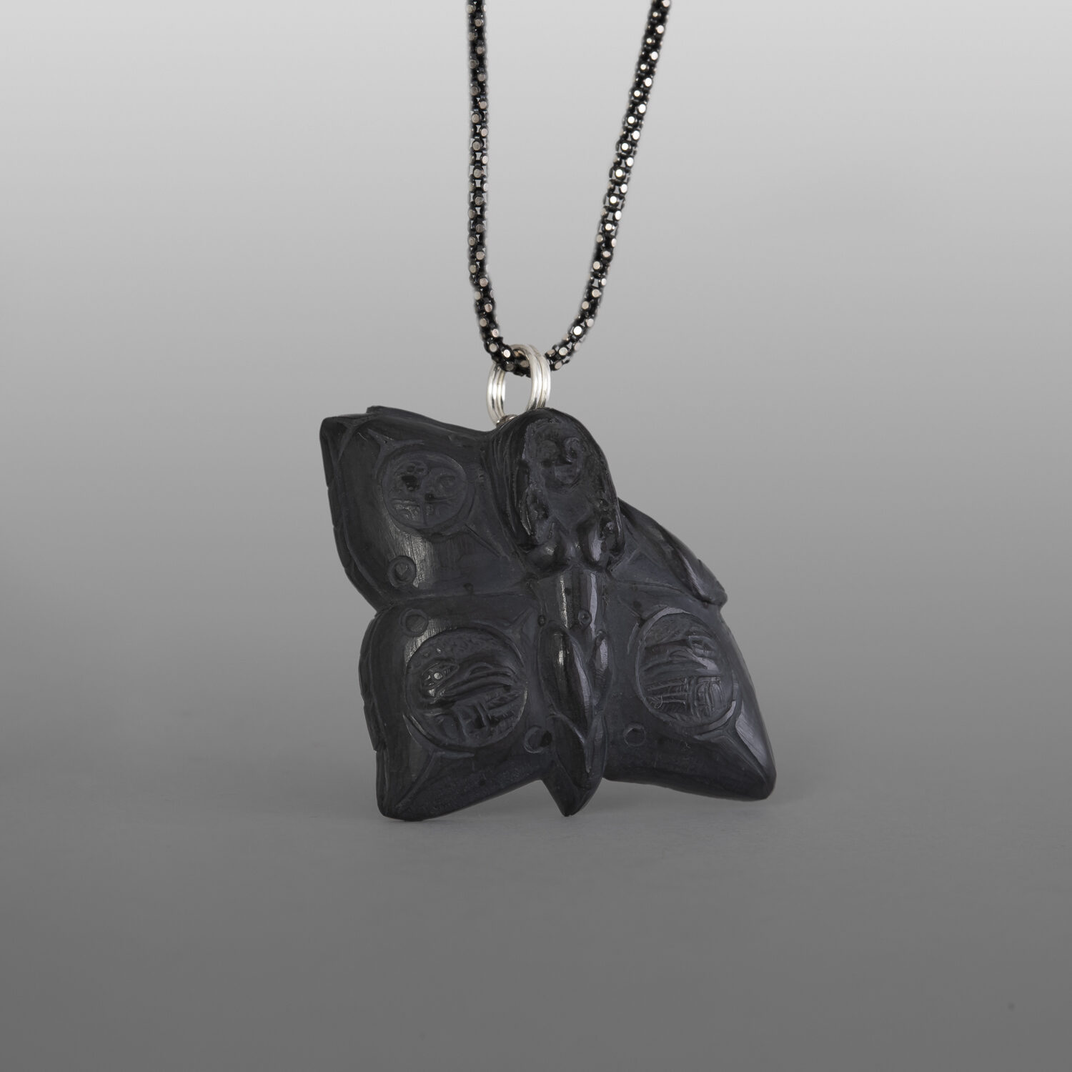 Butterfly Song Pendant
Melanie Russ
Haida
Argillite
1¼" x 1⅛" x ¼"
$220