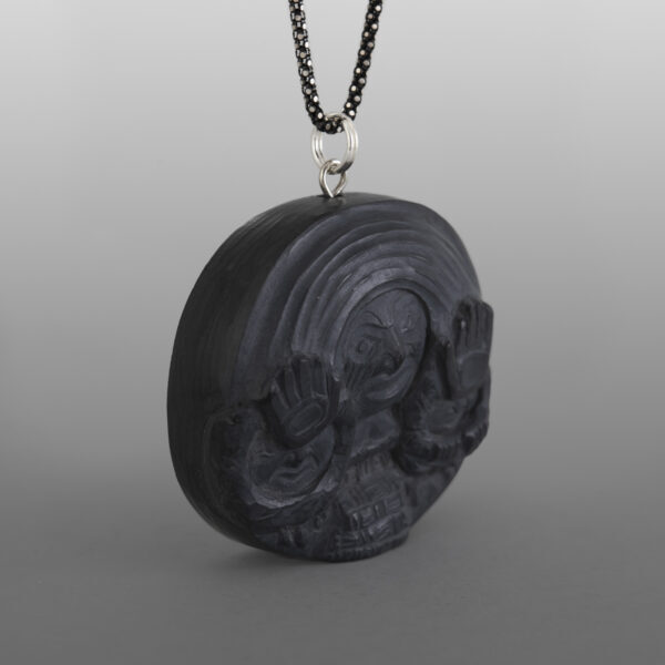 Rainbow Woman Pendant
Melanie Russ
Haida
Argillite
1⅝" x 1½" x ½"
325