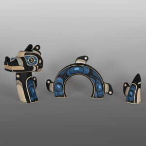 Deep Blue Water Serpent
Rod Smith - Thaelkualis
Oweekeno
Basswood, paint
28" x 10½" x 4½"
$3400