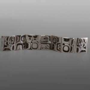 Tsimshian Elements Link Bracelet
Corey Moraes
Tsimshian
Silver
7¼" x 1¼"
$4900